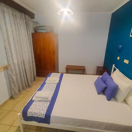 خْريسيا أموذيا Ellinas Hotel المظهر الخارجي الصورة