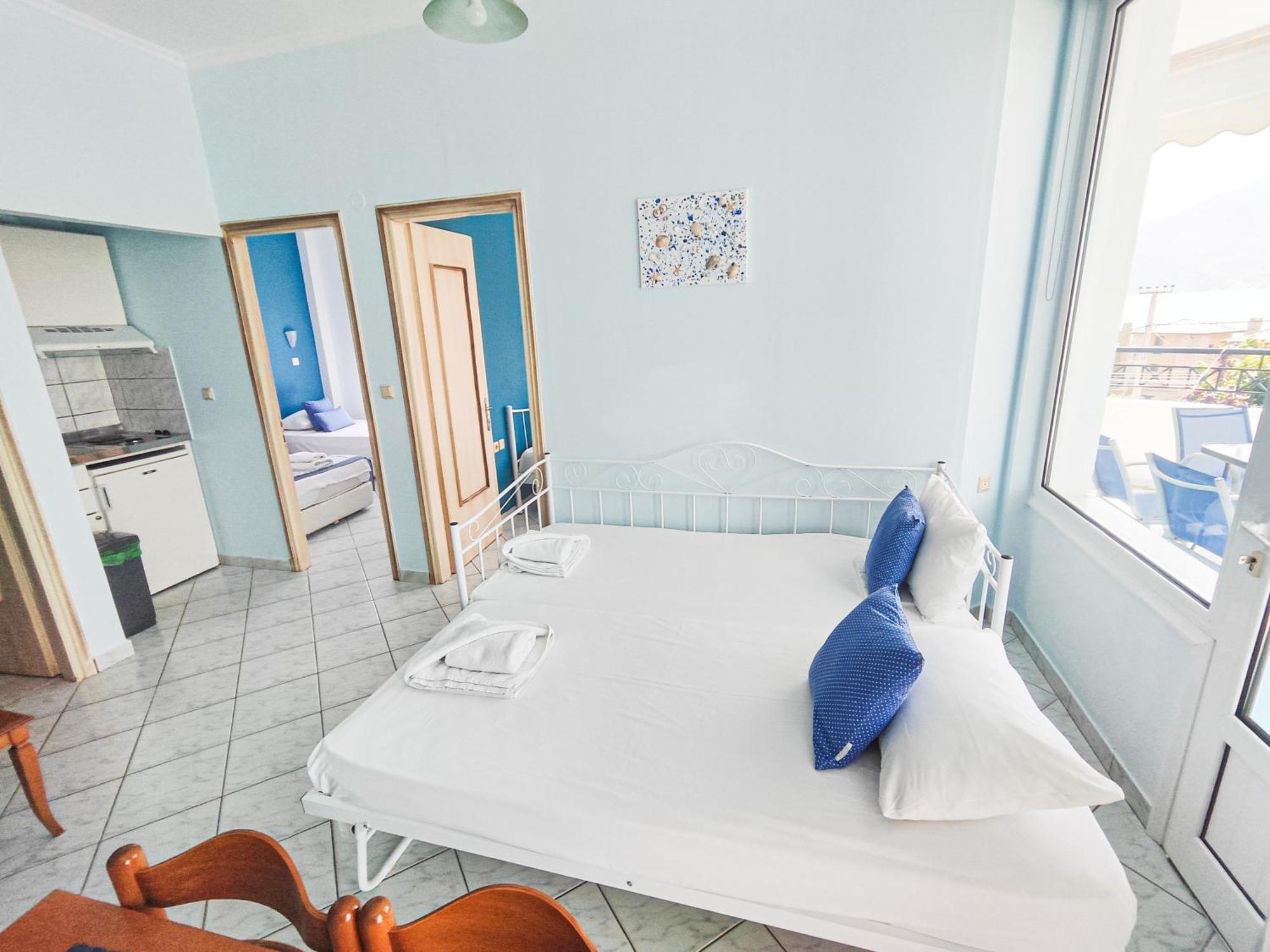 خْريسيا أموذيا Ellinas Hotel المظهر الخارجي الصورة