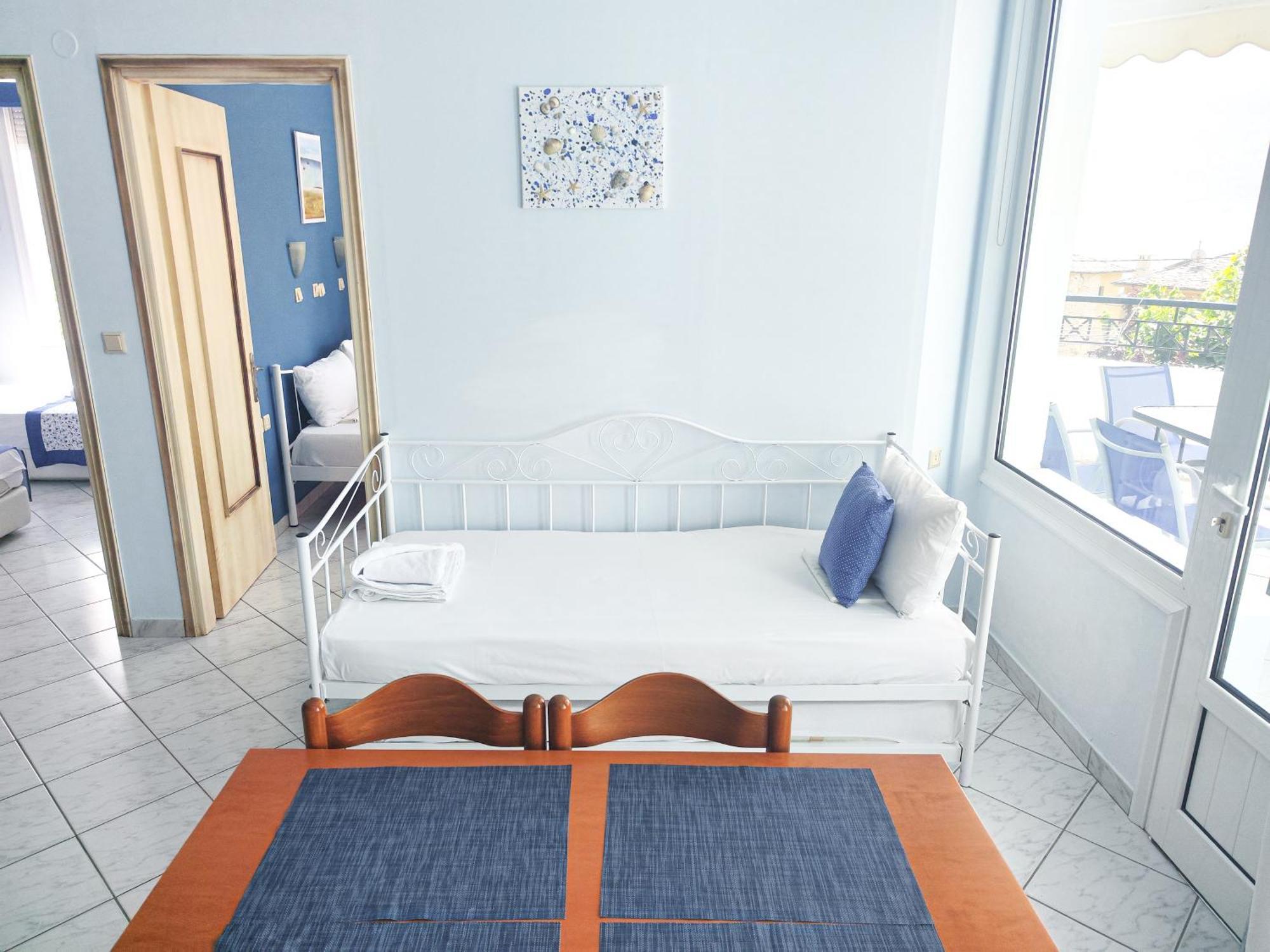 خْريسيا أموذيا Ellinas Hotel المظهر الخارجي الصورة