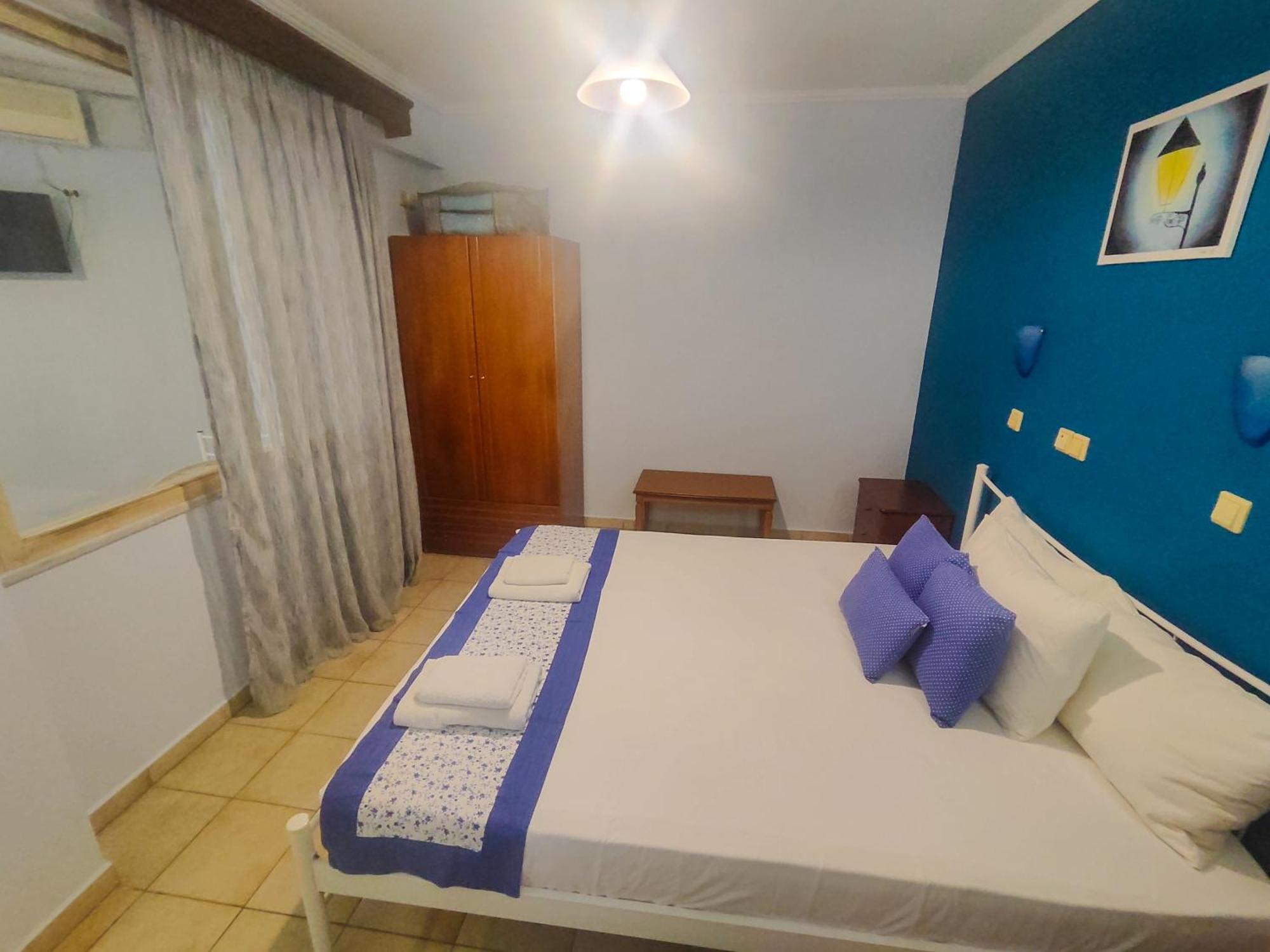 خْريسيا أموذيا Ellinas Hotel المظهر الخارجي الصورة