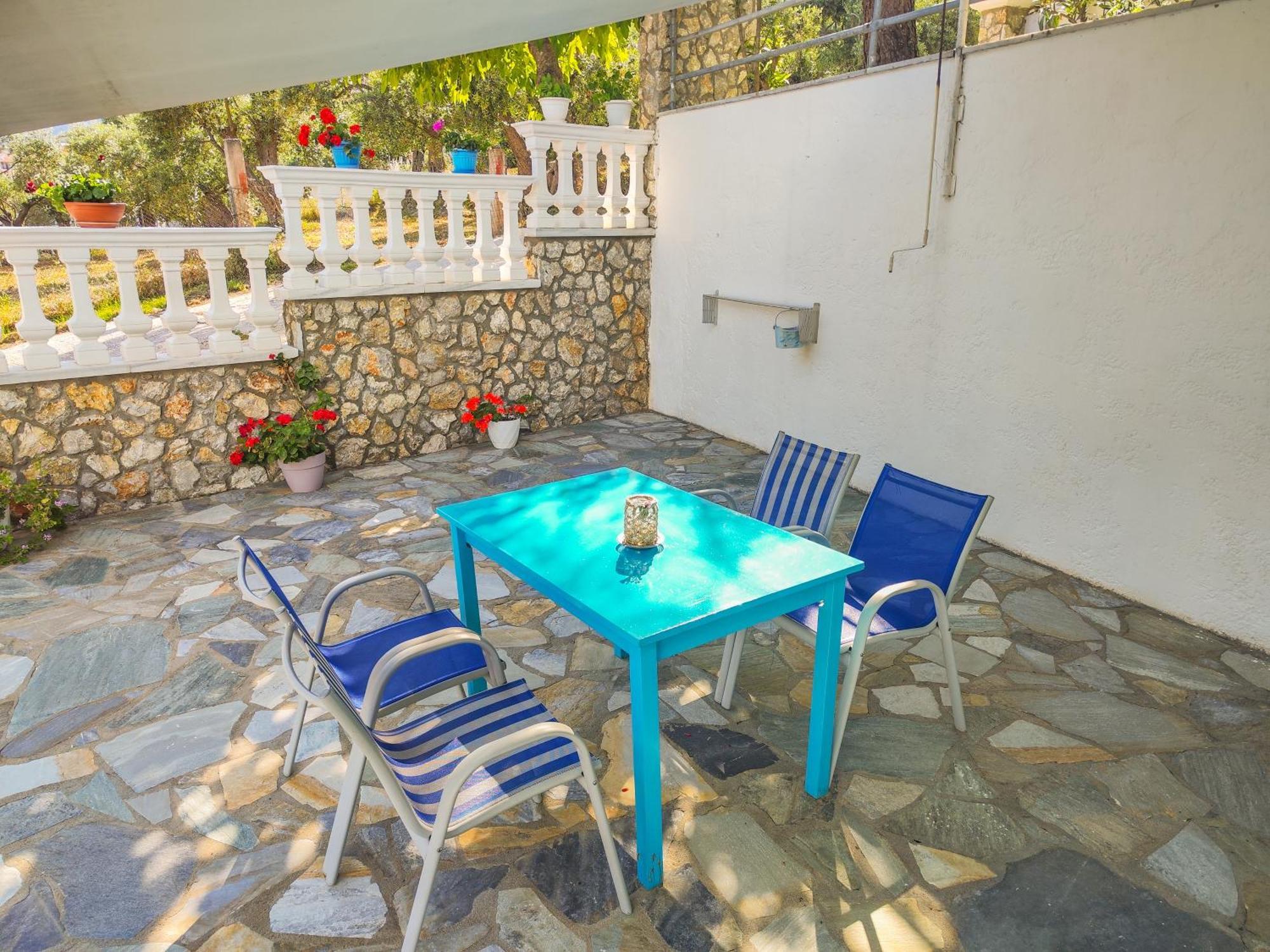 خْريسيا أموذيا Ellinas Hotel المظهر الخارجي الصورة