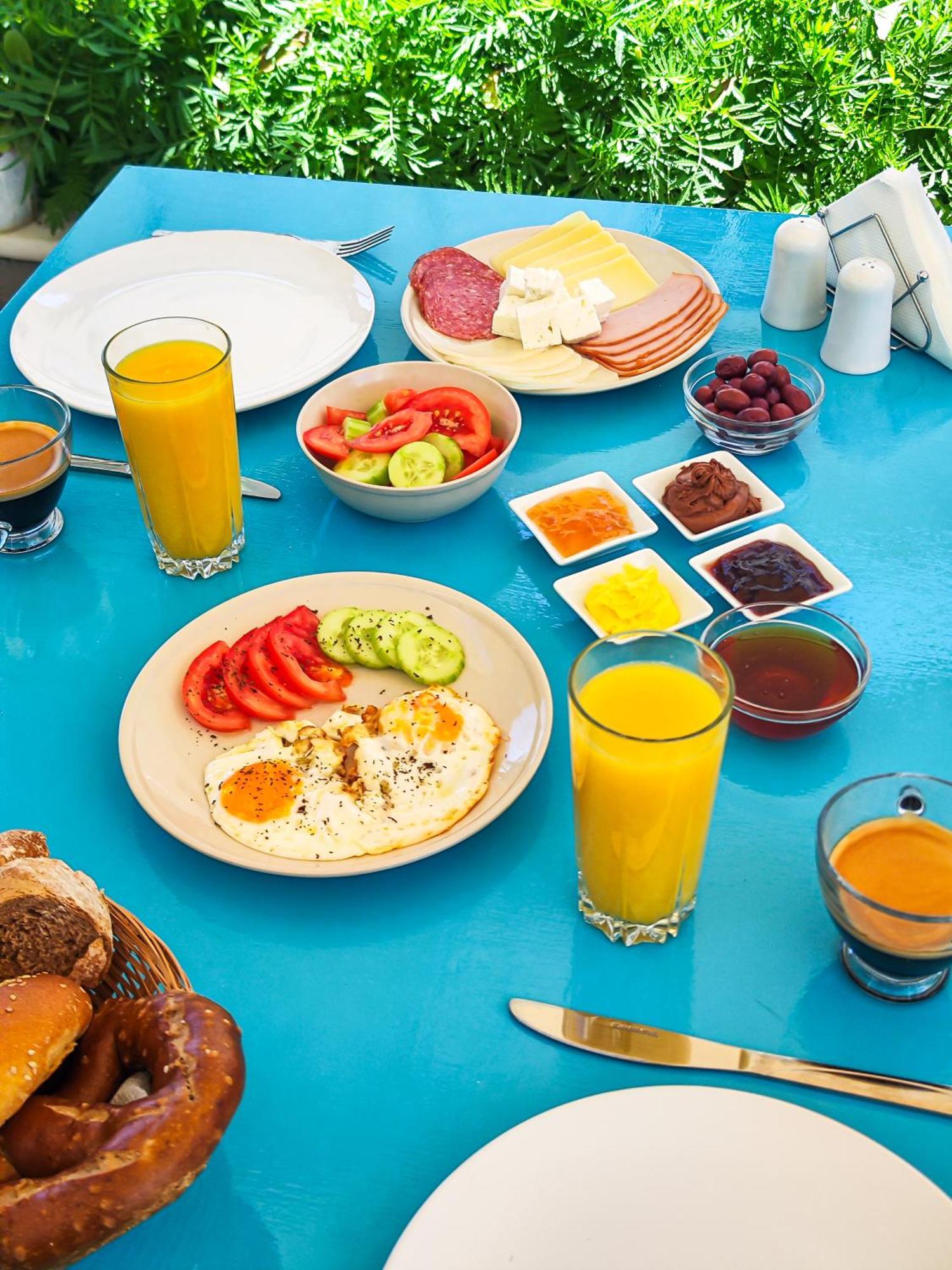 خْريسيا أموذيا Ellinas Hotel المظهر الخارجي الصورة